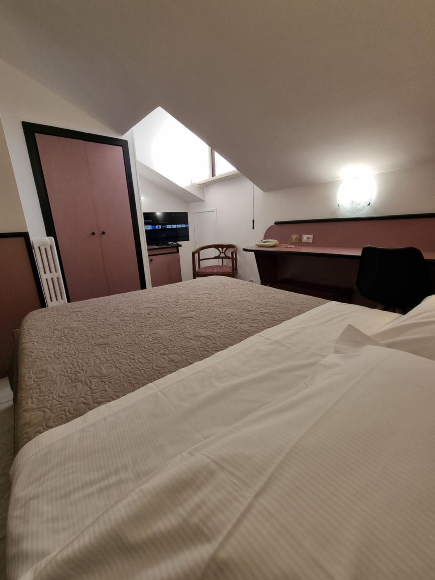 Cityhotel Cristina วิเชนซา ภายนอก รูปภาพ