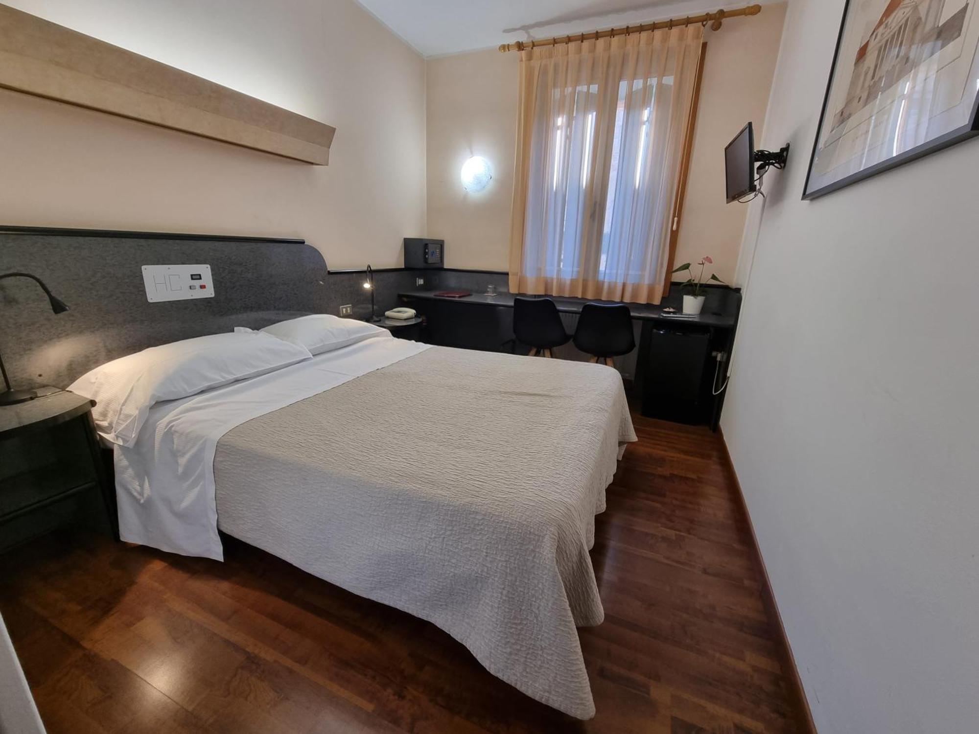 Cityhotel Cristina วิเชนซา ภายนอก รูปภาพ
