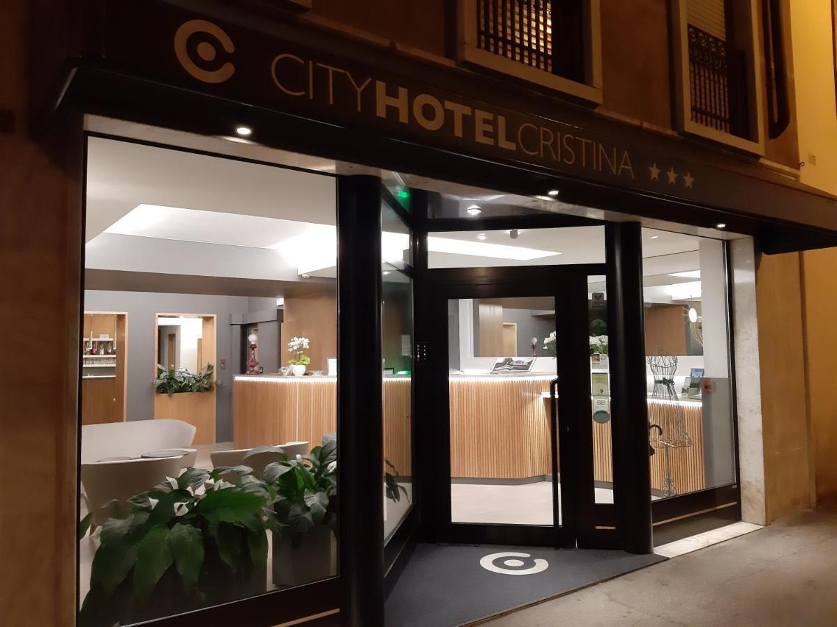 Cityhotel Cristina วิเชนซา ภายนอก รูปภาพ